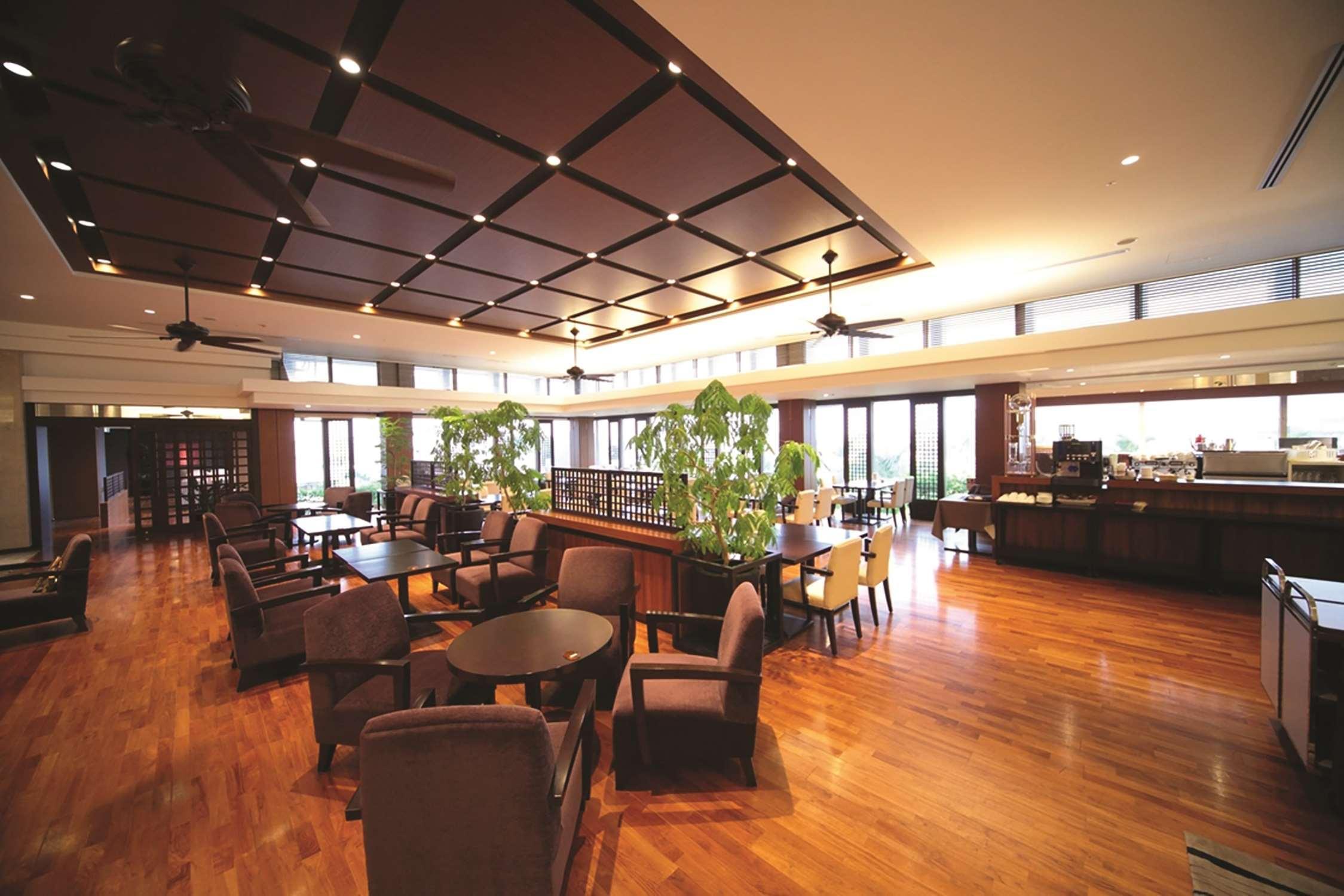 Doubletree By Hilton Naha Shuri Castle Eksteriør bilde