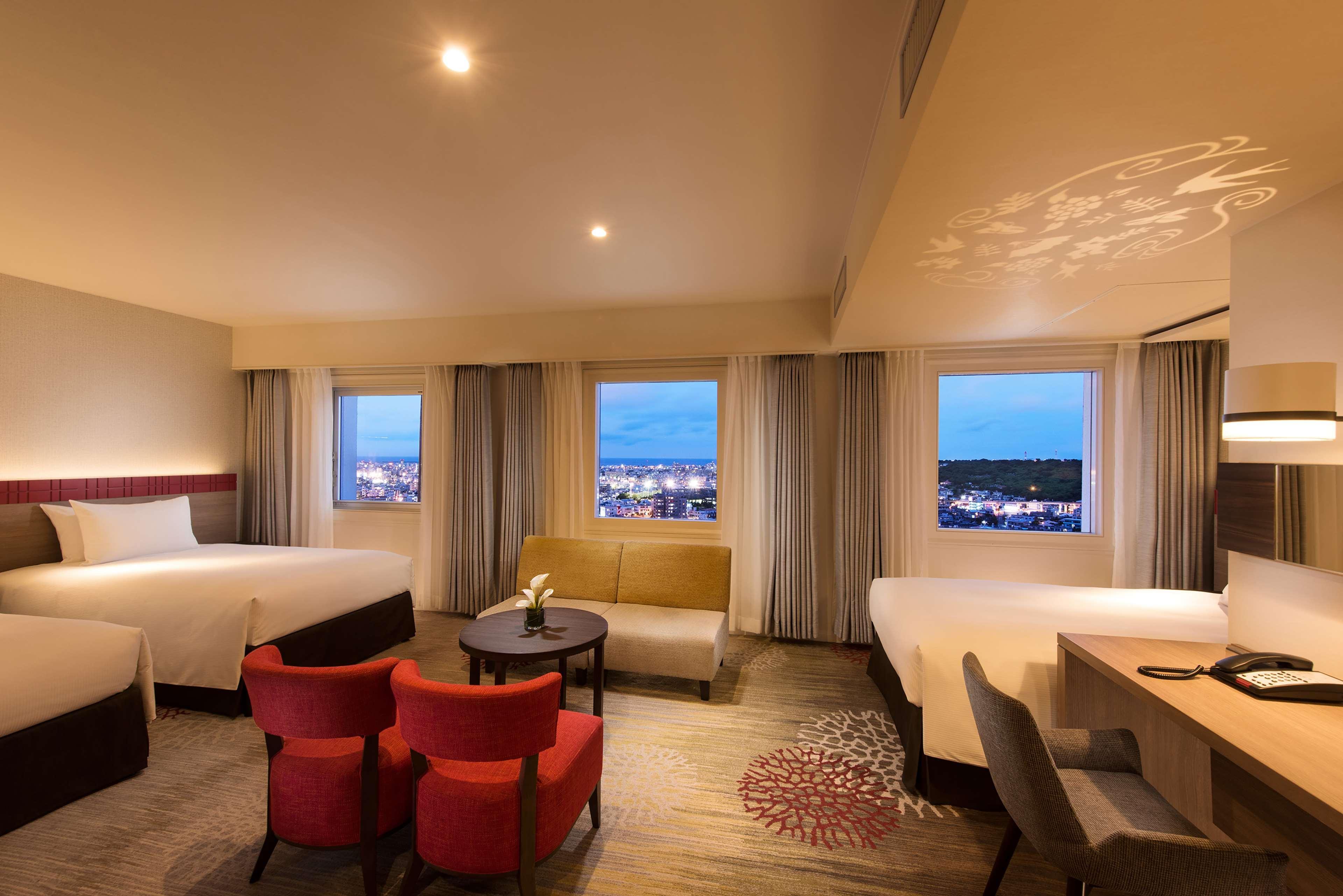 Doubletree By Hilton Naha Shuri Castle Eksteriør bilde